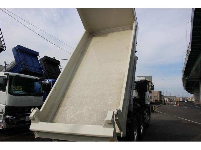 スーパーグレート 5300ボディ アルミホイール ステンレスフェンダー サイドマーカー5対 燃料タンク300L 強化ヒンジ 船底 ETC(8枚目)