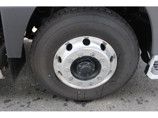 スーパーグレート 5300ボディ アルミホイール ステンレスフェンダー サイドマーカー5対 燃料タンク300L 強化ヒンジ 船底 ETC(11枚目)