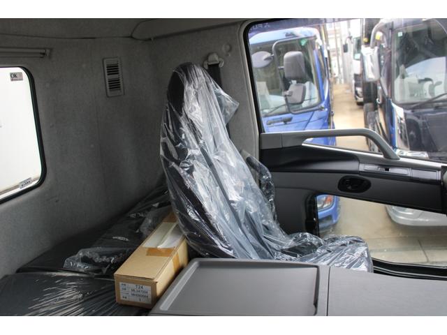 スーパーグレート 5300ボディ アルミホイール ステンレスフェンダー サイドマーカー5対 燃料タンク300L 強化ヒンジ 船底 ETC(22枚目)