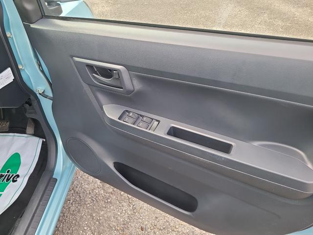 ミライース Ｌ　ナビ　キーレスエントリー　アイドリングストップ　ＣＶＴ　盗難防止システム　ＡＢＳ　ＥＳＣ　衝突安全ボディ　エアコン　パワーステアリング（7枚目）