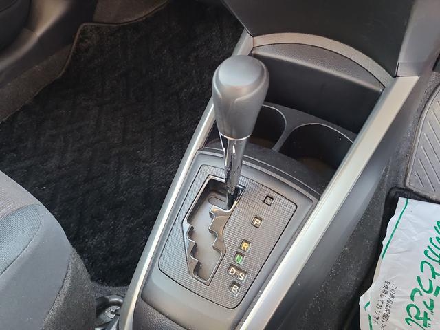 カローラフィールダー 1.5X ドライブレコーダー ナビ キーレスエントリー アイドリングストップ 電動格納ミラー CVT 衝突安全ボディ ABS ESC エアコン パワーステアリング パワーウィンドウ(6枚目)