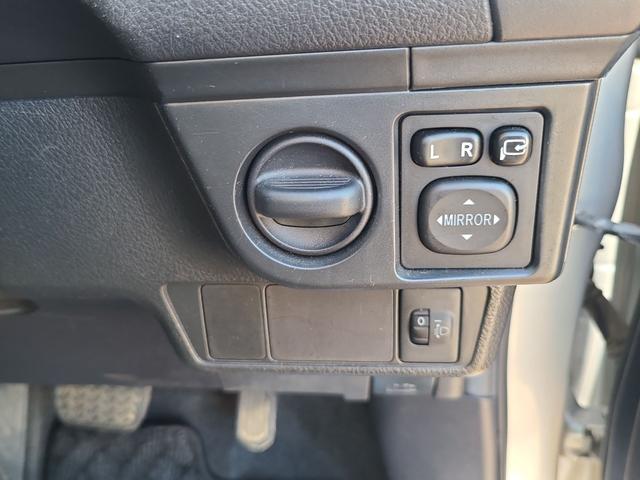 カローラフィールダー 1.5X ドライブレコーダー ナビ キーレスエントリー アイドリングストップ 電動格納ミラー CVT 衝突安全ボディ ABS ESC エアコン パワーステアリング パワーウィンドウ(8枚目)