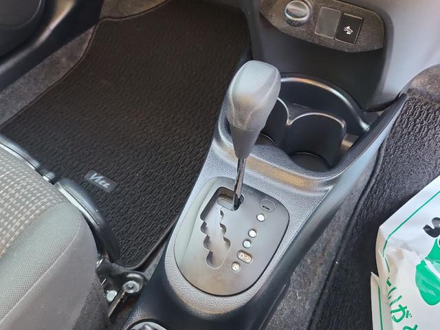 ヴィッツ F ドライブレコーダー バックカメラ ナビ TV 衝突被害軽減システム スマートキー 電動格納ミラー CVT 衝突安全ボディ ABS ESC Bluetooth エアコン パワーステアリング(7枚目)