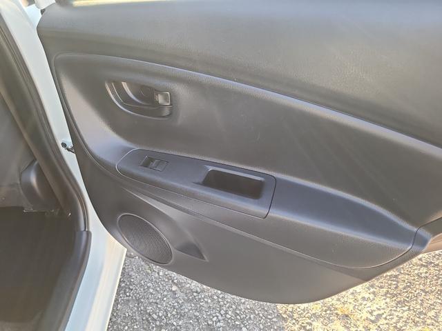 ヴィッツ F ドライブレコーダー バックカメラ ナビ TV 衝突被害軽減システム スマートキー 電動格納ミラー CVT 衝突安全ボディ ABS ESC Bluetooth エアコン パワーステアリング(29枚目)