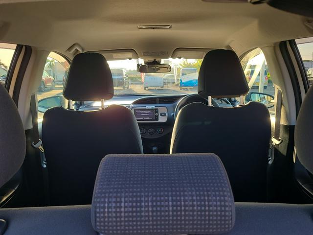 ヴィッツ F ドライブレコーダー バックカメラ ナビ TV 衝突被害軽減システム スマートキー 電動格納ミラー CVT 衝突安全ボディ ABS ESC Bluetooth エアコン パワーステアリング(31枚目)