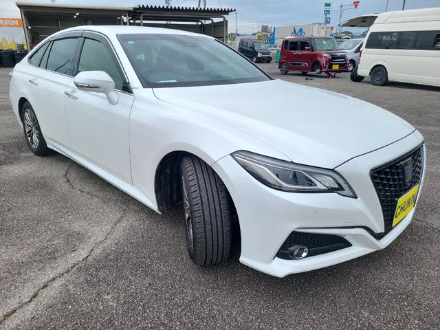 クラウンハイブリッド Ｓ　ドライブレコーダー　ＥＴＣ　クリアランスソナー　レーンアシスト　オートクルーズコントロール　衝突被害軽減システム　バックカメラ　ナビ　アルミホイール　オートマチックハイビーム　オートライト（12枚目）