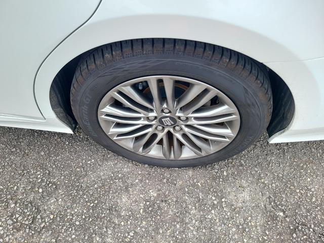 クラウンハイブリッド Ｓ　ドライブレコーダー　ＥＴＣ　クリアランスソナー　レーンアシスト　オートクルーズコントロール　衝突被害軽減システム　バックカメラ　ナビ　アルミホイール　オートマチックハイビーム　オートライト（19枚目）