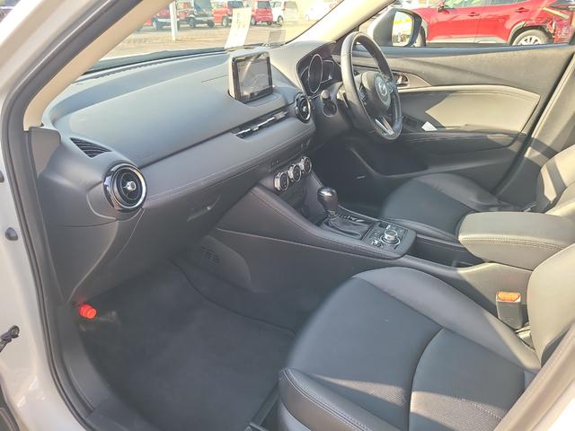 CX-3 XD プロアクティブ Sパッケージ 4WD クリアランスソナー オートクルーズコントロール レーンアシスト 衝突被害軽減システム ナビ LEDヘッドランプ アルミホイール スマートキー アイドリングストップ 電動格納ミラー AT(8枚目)