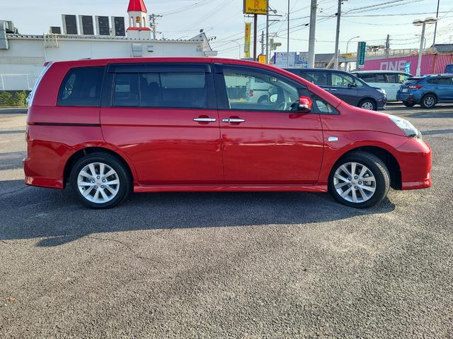 アイシス プラタナ Vセレクション ドライブレコーダー バックカメラ ナビ クリアランスソナー 両側電動スライドドア HID スマートキー 電動格納ミラー 3列シート CVT アルミホイール 盗難防止システム 衝突安全ボディ ABS(18枚目)