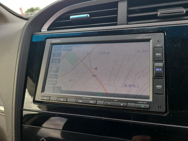 シャトル Ｇ　ホンダセンシング　ＥＴＣ　ナビ　オートクルーズコントロール　レーンアシスト　衝突被害軽減システム　アルミホイール　キーレスエントリー　アイドリングストップ　ＣＶＴ　盗難防止システム　衝突安全ボディ　ＡＢＳ　ＥＳＣ　ＣＤ（4枚目）