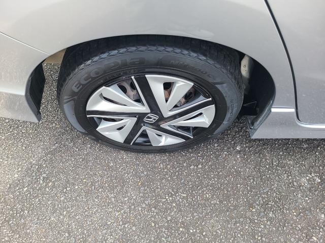 シャトル Ｇ　ホンダセンシング　ＥＴＣ　ナビ　オートクルーズコントロール　レーンアシスト　衝突被害軽減システム　アルミホイール　キーレスエントリー　アイドリングストップ　ＣＶＴ　盗難防止システム　衝突安全ボディ　ＡＢＳ　ＥＳＣ　ＣＤ（16枚目）