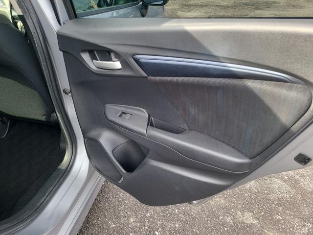 シャトル Ｇ　ホンダセンシング　ＥＴＣ　ナビ　オートクルーズコントロール　レーンアシスト　衝突被害軽減システム　アルミホイール　キーレスエントリー　アイドリングストップ　ＣＶＴ　盗難防止システム　衝突安全ボディ　ＡＢＳ　ＥＳＣ　ＣＤ（26枚目）