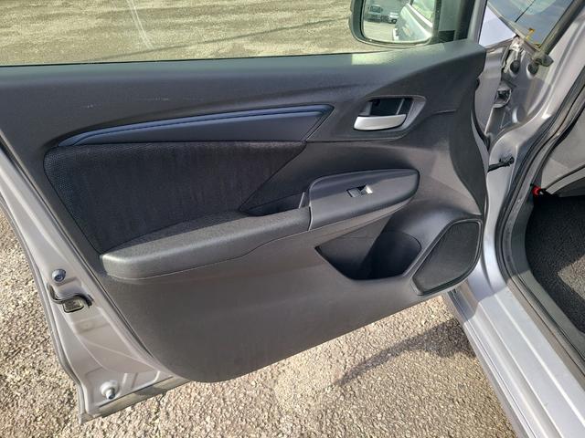 シャトル Ｇ　ホンダセンシング　ＥＴＣ　ナビ　オートクルーズコントロール　レーンアシスト　衝突被害軽減システム　アルミホイール　キーレスエントリー　アイドリングストップ　ＣＶＴ　盗難防止システム　衝突安全ボディ　ＡＢＳ　ＥＳＣ　ＣＤ（31枚目）