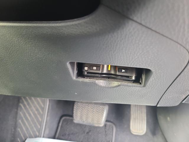 Ｃ－ＨＲ Ｇ　ＥＴＣ　バックカメラ　クリアランスソナー　オートクルーズコントロール　レーンアシスト　衝突被害軽減システム　ナビ　オートマチックハイビーム　オートライト　アルミホイール　スマートキー（8枚目）