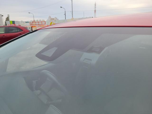 プリウスＰＨＶ Ａ　ドライブレコーダー　ＥＴＣ　クリアランスソナー　レーンアシスト　オートクルーズコントロール　パークアシスト　衝突被害軽減システム　ナビ　アルミホイール　オートマチックハイビーム　オートライト（25枚目）