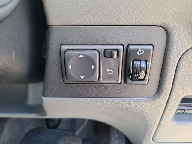 NV200バネットワゴン 16S ETC TV 両側スライドドア 3列シート AT CD 衝突安全ボディ ABS エアコン パワーステアリング パワーウィンドウ(4枚目)