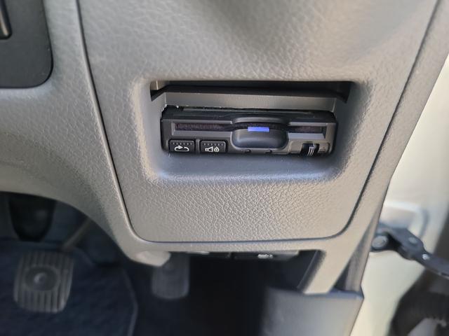 NV200バネットワゴン 16S ETC TV 両側スライドドア 3列シート AT CD 衝突安全ボディ ABS エアコン パワーステアリング パワーウィンドウ(7枚目)