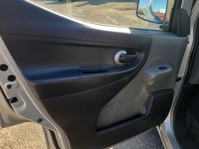 NV200バネットワゴン 16S ETC TV 両側スライドドア 3列シート AT CD 衝突安全ボディ ABS エアコン パワーステアリング パワーウィンドウ(33枚目)