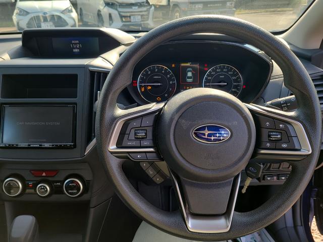 自ら操るハンドル！ドライバーの生命線です。お客様の目で実際にご確認ください。