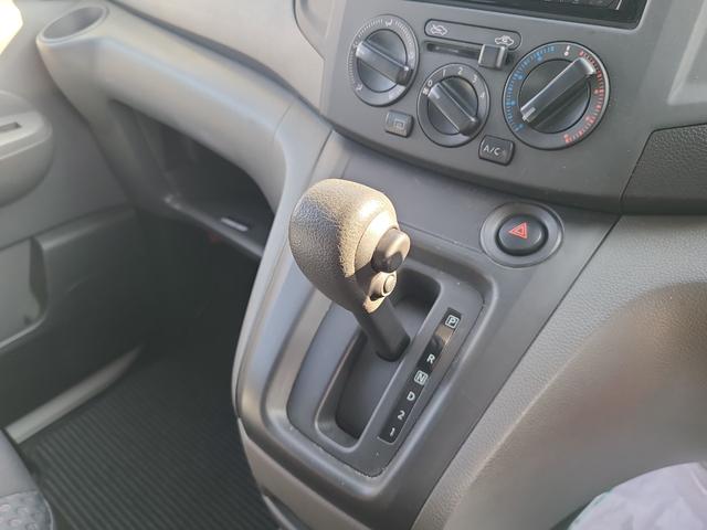 NV200バネットバン GX ETC バックカメラ レーンアシスト 衝突被害軽減システム 両側スライドドア 電動格納ミラー ESC エアコン パワーウィンドウ(5枚目)