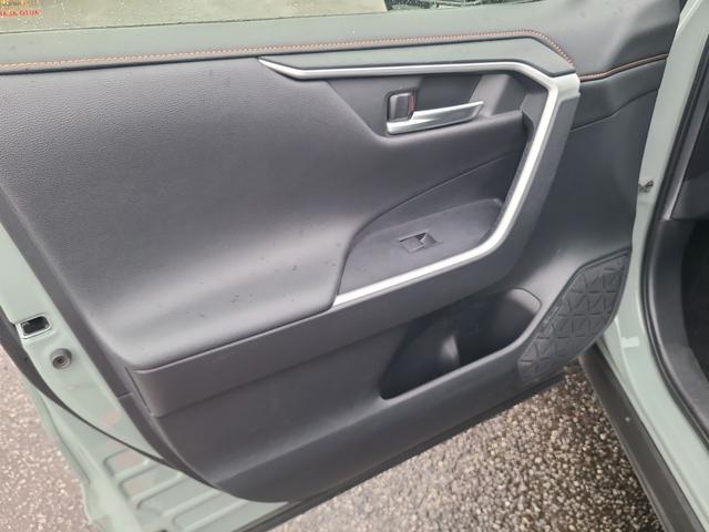 RAV4 アドベンチャー 4WD ETC バックカメラ オートクルーズコントロール レーンアシスト パワーシート 衝突被害軽減システム ナビ TV オートマチックハイビーム LEDヘッドランプ アルミホイール スマートキー(35枚目)