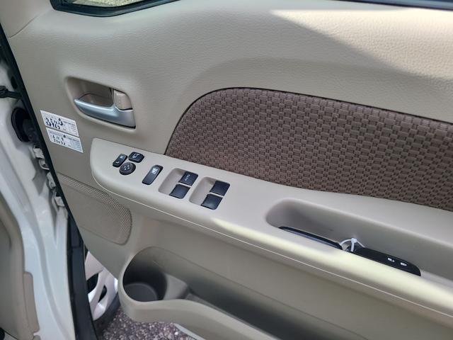 エブリイワゴン ＪＰターボ　両側スライドドア　ナビ　クリアランスソナー　レーンアシスト　衝突被害軽減システム　スマートキー　電動格納ミラー　ベンチシート　ＡＴ　盗難防止システム　ＡＢＳ　ＥＳＣ　衝突安全ボディ　エアコン（7枚目）