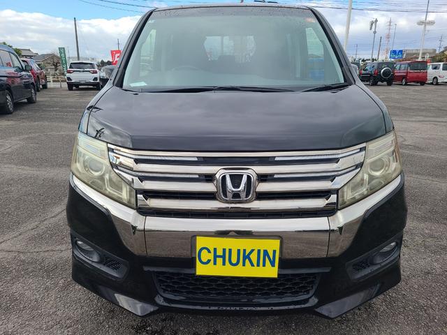 ステップワゴンスパーダ Ｚ　クールスピリット　ＥＴＣ　バックカメラ　ナビ　オートクルーズコントロール　両側電動スライドドア　オートライト　ＨＩＤ　スマートキー　アイドリングストップ　電動格納ミラー　後席モニター　フルフラット　ウォークスルー（12枚目）