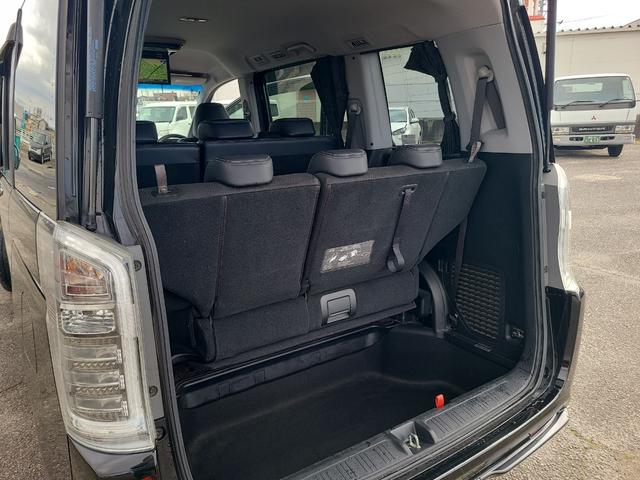 ステップワゴンスパーダ Ｚ　クールスピリット　ＥＴＣ　バックカメラ　ナビ　オートクルーズコントロール　両側電動スライドドア　オートライト　ＨＩＤ　スマートキー　アイドリングストップ　電動格納ミラー　後席モニター　フルフラット　ウォークスルー（25枚目）