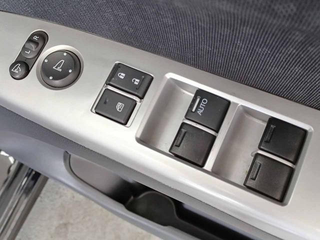G ターボSSブラックスタイルパッケージ 両側電動スライドドア 純正ナビ DVD再生 ブルートゥースオーディオ フルセグ バックカメラ HIDヘッドライト LEDフォグ 黒半革シート 前席シートヒーター ドライブレコーダー(48枚目)