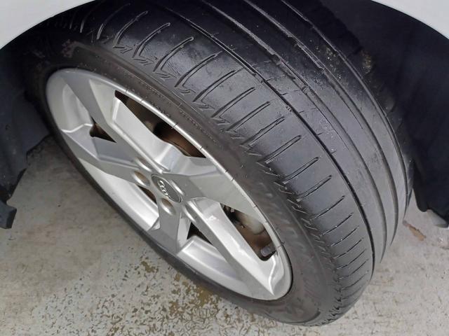 Ａ３ スポーツバック３０ＴＦＳＩ　スポーツ　ラグジュアリーパッケージ　アシスタンスパッケージ　コンビニエンスパッケージ　バーチャルコックピット　ＬＥＤインテリアライト　前後ドライブレコーダー　黒革パワーシートヒーター　２．０ＥＴＣ　ＢＳＭ（21枚目）