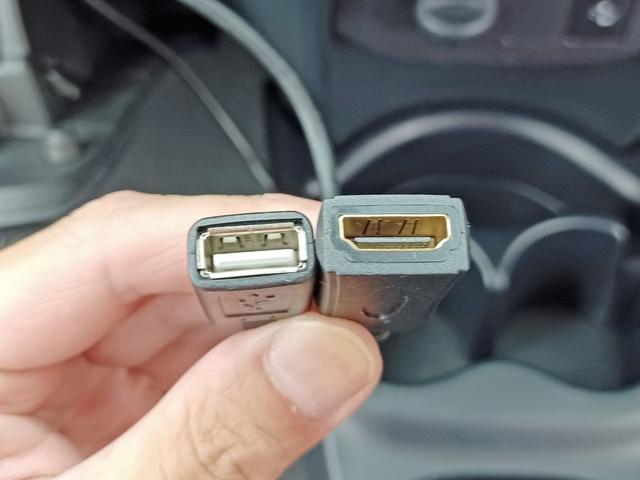 ヴィッツ ＧＲスポーツＧＲ　ＭＴ５速　スマートキー２本　純正ナビ　Ｂｌｕｅｔｏｏｔｈ　フルセグ　バックカメラ　ＵＳＢ端子　セーフティセンスＣ　オートライト　ＬＥＤヘッドライト　ＥＴＣ　ＳＡＣＨＳ製アブソーバー　ヘリカルＬＳＤ（26枚目）