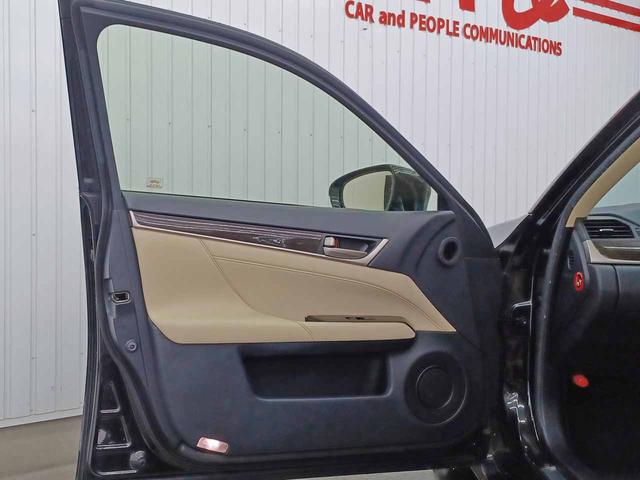 ＧＳ ＧＳ３５０　Ｉパッケージ　ベージュ革シート　サンルーフ　フロントベンチレーション＆パワーシート　純正ナビ　ＤＶＤ再生　ＵＳＢ　Ｂｌｕｅｔｏｏｔｈオーディオ　ＡＵＸ　フルセグ　バックモニター　リヤ電動シェード　リヤ手動シェード（49枚目）