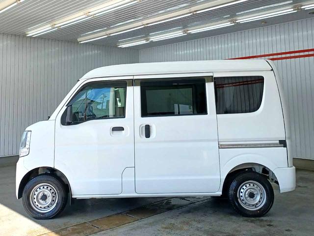 NV100クリッパーバン DX AT(5AGS) メモリーナビ(CN-E320D) Bluetoothオーディオ SD 地デジテレビ バックカメラ ドライブレコーダー ヒルスタートアシスト オーバーヘッドシェルフ プライバシーガラス(13枚目)