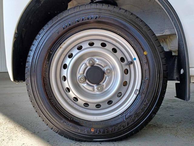 NV100クリッパーバン DX AT(5AGS) メモリーナビ(CN-E320D) Bluetoothオーディオ SD 地デジテレビ バックカメラ ドライブレコーダー ヒルスタートアシスト オーバーヘッドシェルフ プライバシーガラス(18枚目)