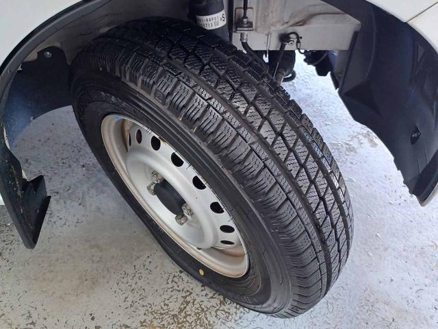 NV100クリッパーバン DX AT(5AGS) メモリーナビ(CN-E320D) Bluetoothオーディオ SD 地デジテレビ バックカメラ ドライブレコーダー ヒルスタートアシスト オーバーヘッドシェルフ プライバシーガラス(22枚目)