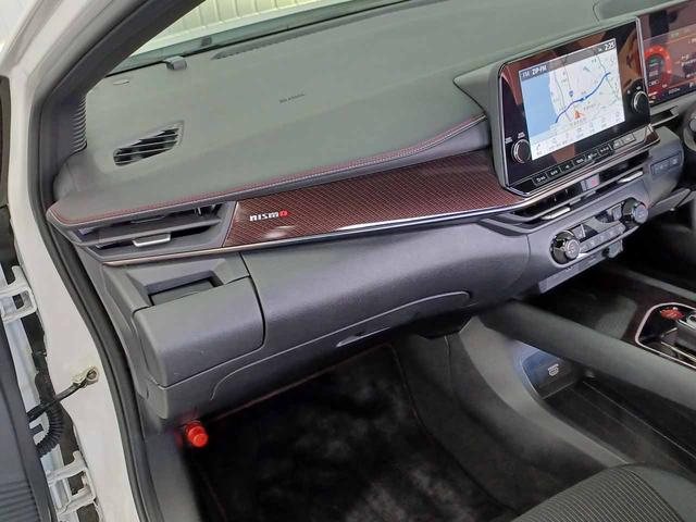 オーラ ニスモ プロパイロット 全方位運転支援 ドラレコ 純正9インチナビ アラウンドビューモニター AppleCarPlay フルセグ インテリジェントルームミラー 寒冷地仕様 1オーナー 禁煙 インテリキー(14枚目)