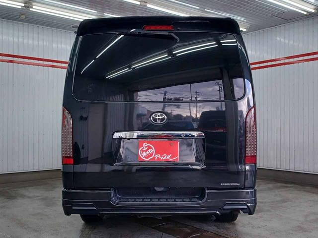 ハイエースバン ロングスーパーGL 禁煙 ディーゼルターボ 4WD 両側電動スライドドア ベットキット グッドイヤー ナスカー イーグル1 ナビ DVD再生 Bluetoothオーディオ フルセグ バックモニタ リヤクーラー&ヒーター(12枚目)