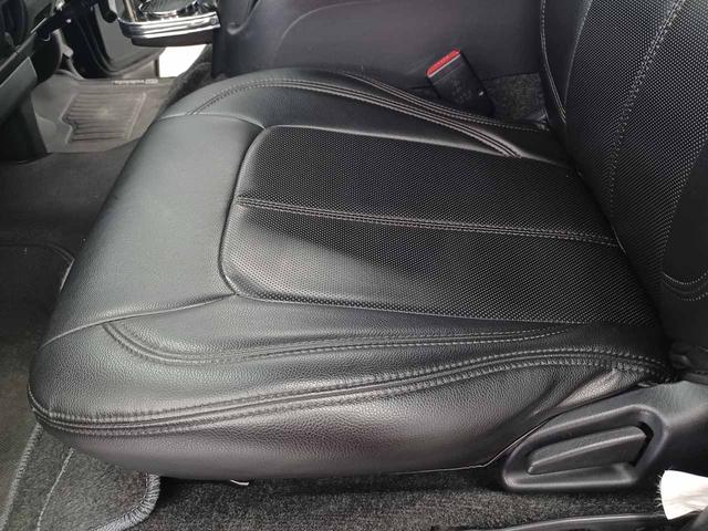 ハイエースバン ロングスーパーGL 禁煙 ディーゼルターボ 4WD 両側電動スライドドア ベットキット グッドイヤー ナスカー イーグル1 ナビ DVD再生 Bluetoothオーディオ フルセグ バックモニタ リヤクーラー&ヒーター(69枚目)