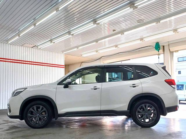 フォレスター Ｘ－エディション　アイサイトセーフティプラス　インテリキー　パイオニア製ナビ　Ｂｌｕｅｔｏｏｔｈ　フルセグ　バック＆サイド＆フロントカメラ　デジタルインナーミラー　ブラインドスポットモニター　シートヒーター（12枚目）