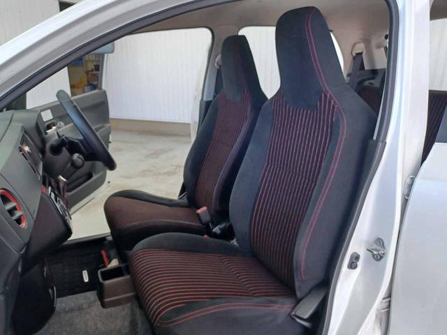 アルトターボＲＳ ベースグレード　衝突軽減ブレーキ　禁煙車　スマートキー２個　ＥＴＣ　シートヒーター　ＨＩＤ　純正１５ＡＷ　誤発進抑制（30枚目）