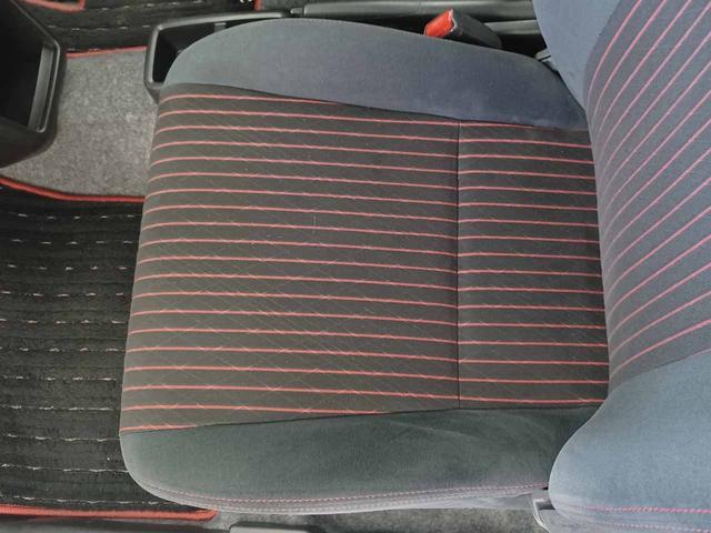 アルトターボＲＳ ベースグレード　衝突軽減ブレーキ　禁煙車　スマートキー２個　ＥＴＣ　シートヒーター　ＨＩＤ　純正１５ＡＷ　誤発進抑制（31枚目）