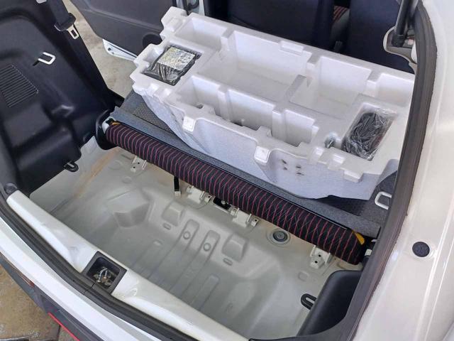 アルトターボＲＳ ベースグレード　衝突軽減ブレーキ　禁煙車　スマートキー２個　ＥＴＣ　シートヒーター　ＨＩＤ　純正１５ＡＷ　誤発進抑制（39枚目）