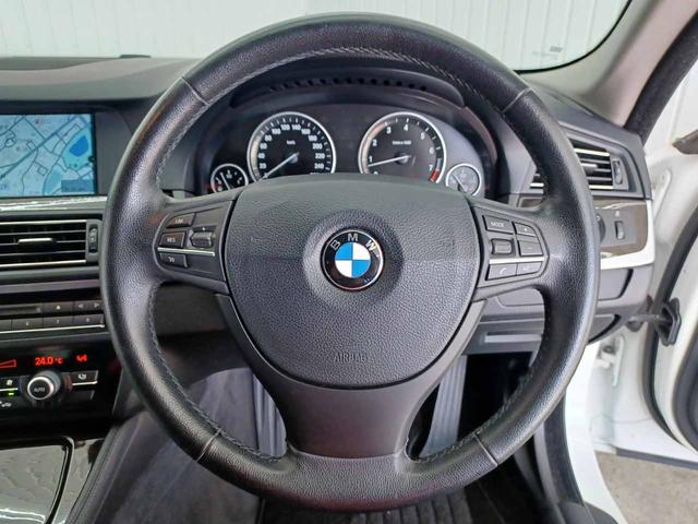 ５シリーズ ５２３ｉ　アイドリングストップ　ＤＳＣ　クルーズコントロール　クリアランスソナー　電動格納ミラー　純正ＨＤＤナビ　バックカメラ　ミラービルトインＥＴＣ　オートマチックホールド　禁煙（10枚目）