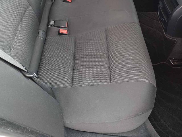 ５シリーズ ５２３ｉ　アイドリングストップ　ＤＳＣ　クルーズコントロール　クリアランスソナー　電動格納ミラー　純正ＨＤＤナビ　バックカメラ　ミラービルトインＥＴＣ　オートマチックホールド　禁煙（21枚目）