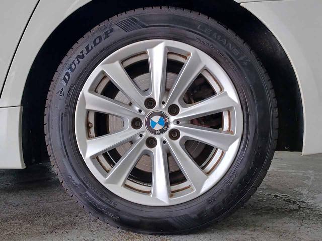 ５シリーズ ５２３ｉ　アイドリングストップ　ＤＳＣ　クルーズコントロール　クリアランスソナー　電動格納ミラー　純正ＨＤＤナビ　バックカメラ　ミラービルトインＥＴＣ　オートマチックホールド　禁煙（36枚目）