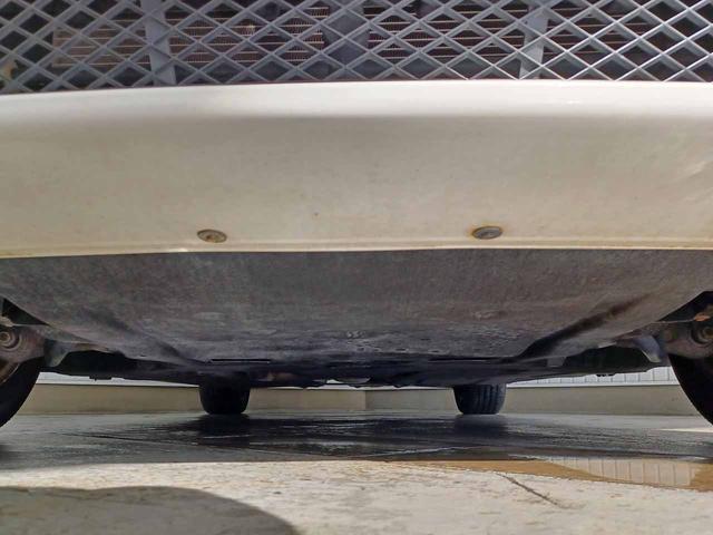 ５シリーズ ５２３ｉ　アイドリングストップ　ＤＳＣ　クルーズコントロール　クリアランスソナー　電動格納ミラー　純正ＨＤＤナビ　バックカメラ　ミラービルトインＥＴＣ　オートマチックホールド　禁煙（42枚目）