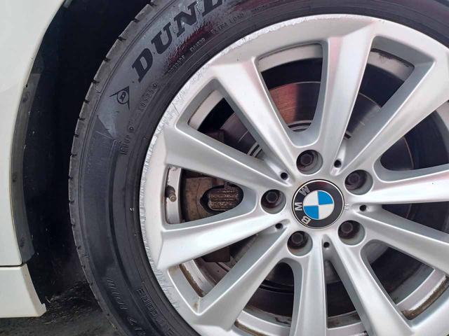 ５シリーズ ５２３ｉ　アイドリングストップ　ＤＳＣ　クルーズコントロール　クリアランスソナー　電動格納ミラー　純正ＨＤＤナビ　バックカメラ　ミラービルトインＥＴＣ　オートマチックホールド　禁煙（46枚目）