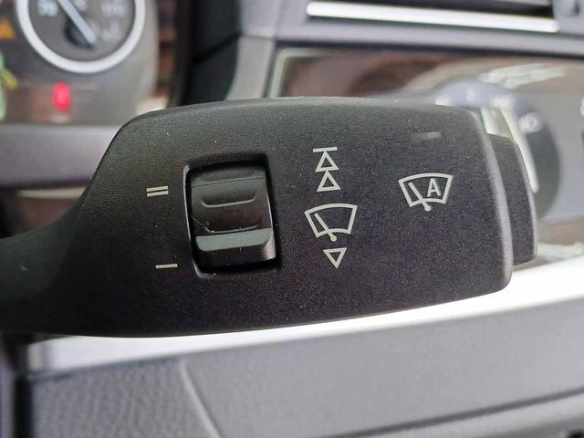 ５シリーズ ５２３ｉ　アイドリングストップ　ＤＳＣ　クルーズコントロール　クリアランスソナー　電動格納ミラー　純正ＨＤＤナビ　バックカメラ　ミラービルトインＥＴＣ　オートマチックホールド　禁煙（52枚目）