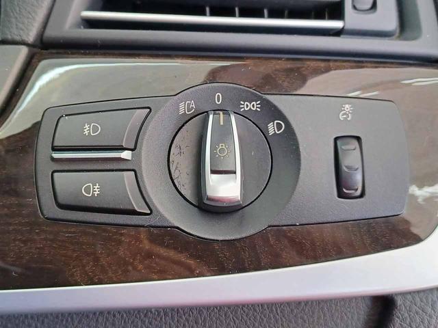 ５シリーズ ５２３ｉ　アイドリングストップ　ＤＳＣ　クルーズコントロール　クリアランスソナー　電動格納ミラー　純正ＨＤＤナビ　バックカメラ　ミラービルトインＥＴＣ　オートマチックホールド　禁煙（53枚目）