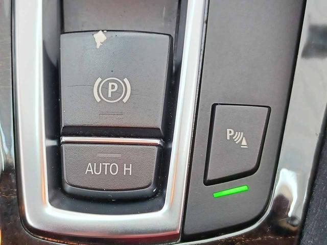 ５シリーズ ５２３ｉ　アイドリングストップ　ＤＳＣ　クルーズコントロール　クリアランスソナー　電動格納ミラー　純正ＨＤＤナビ　バックカメラ　ミラービルトインＥＴＣ　オートマチックホールド　禁煙（59枚目）